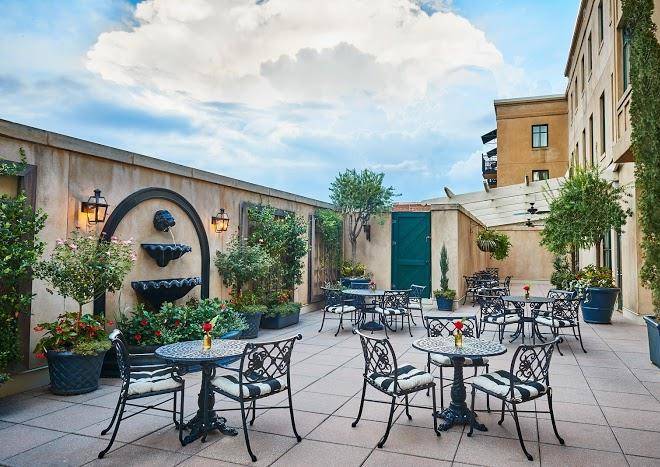 French quarter inn