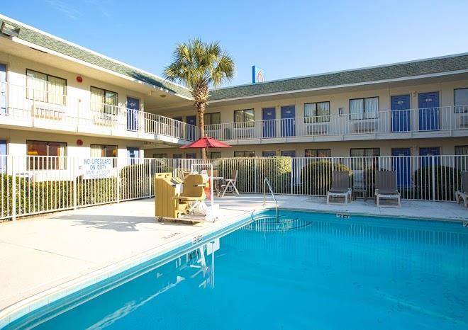 Motel 6 charleston sc north
