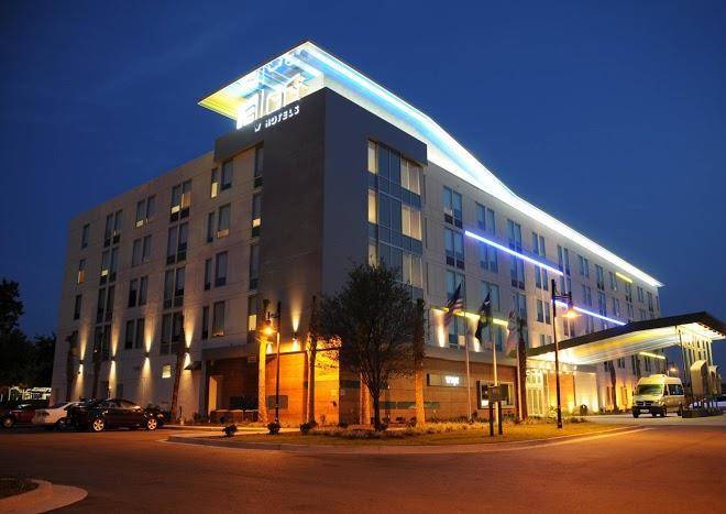 Aloft charleston airport & convention center