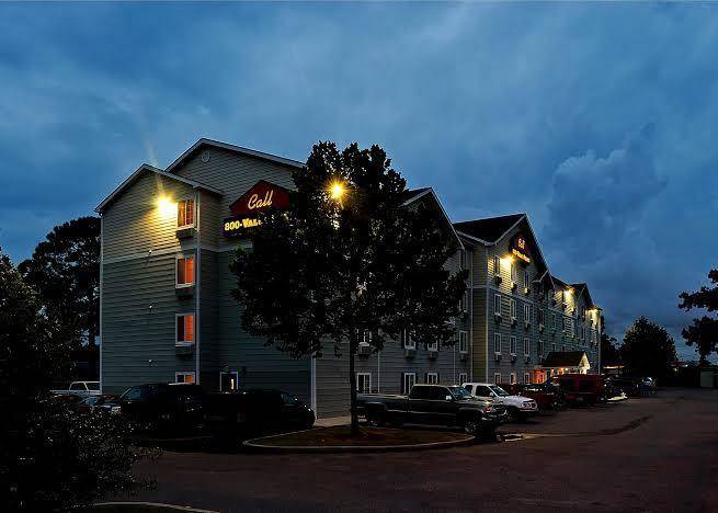 Woodspring suites charleston airport