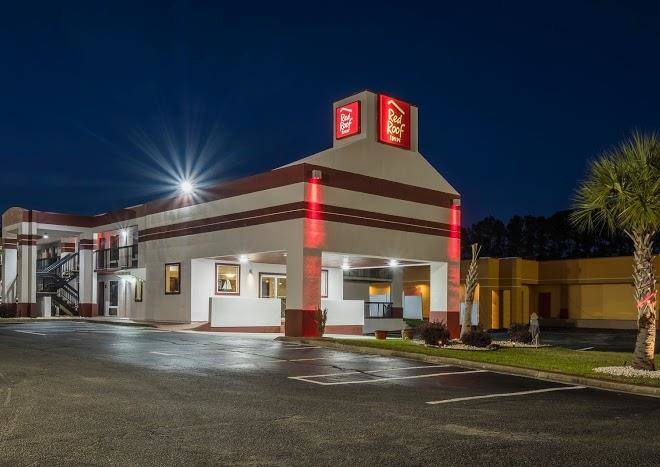 Red roof inn walterboro
