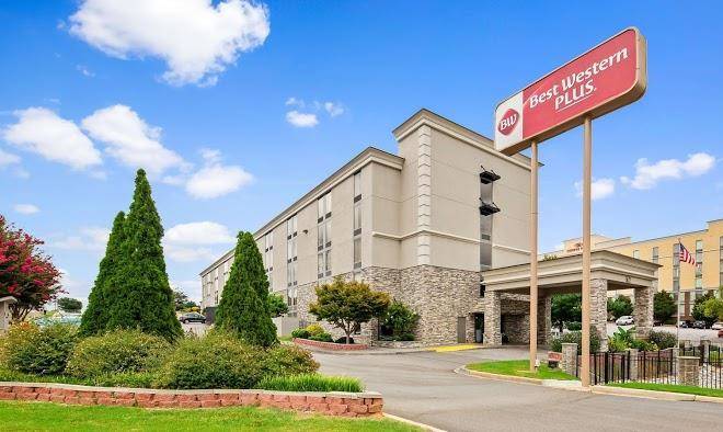 Best western plus greenville i 385 inn & suites
