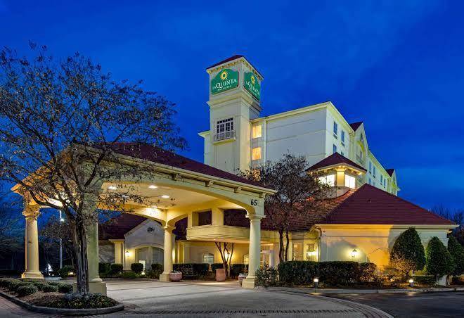 La Quinta Inn & Suites By Wyndham Greenville Haywood Image
