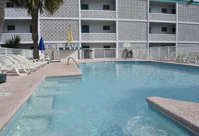 Diplomat Motel Image