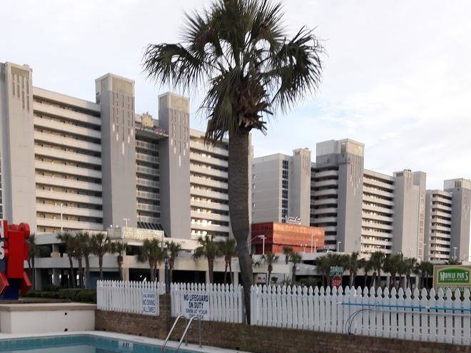 Ocean Waves Hotel Image