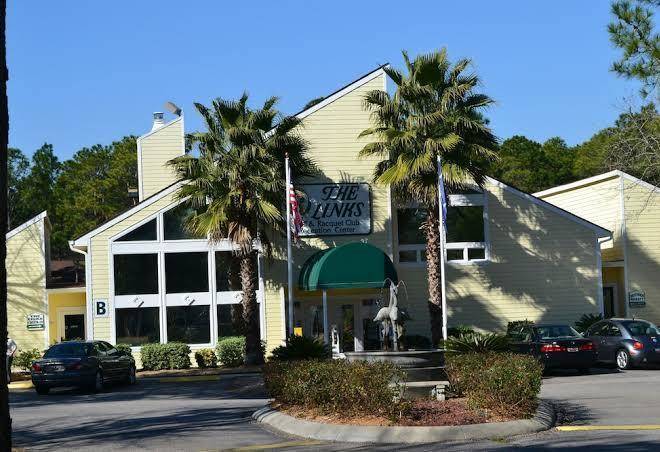 Links golf & racquet club