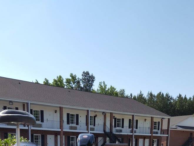 Camden colony inn