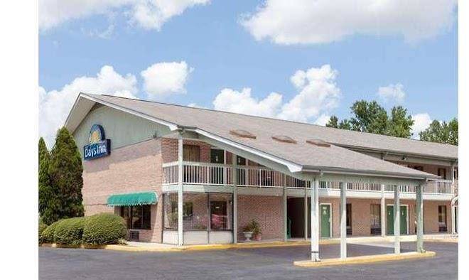 Days inn by wyndham columbia ne fort jackson