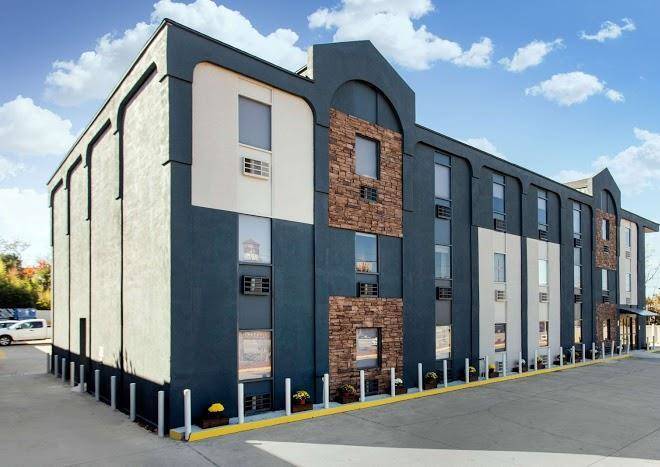 Gallus stadium park inn ascend hotel collection