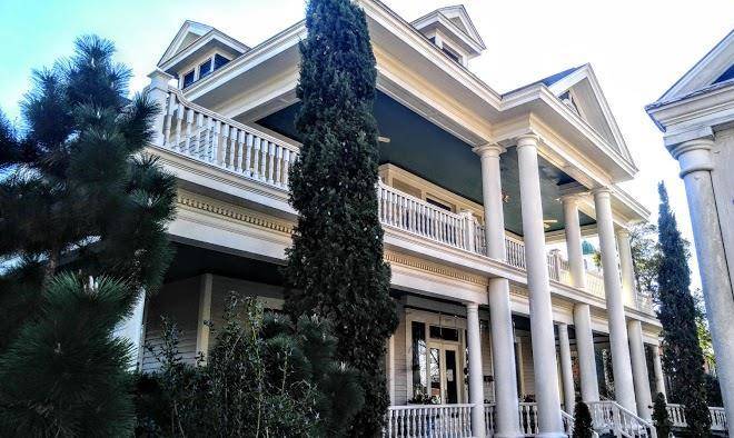 Inn on main