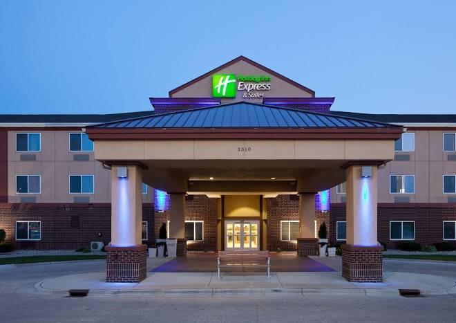 Holiday inn express & suites aberdeen