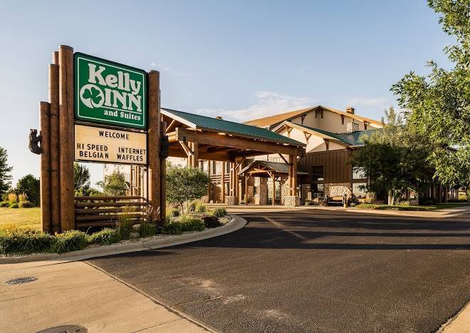 Kelly inn & suites
