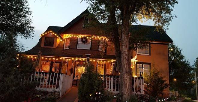 Historic log cabin motel