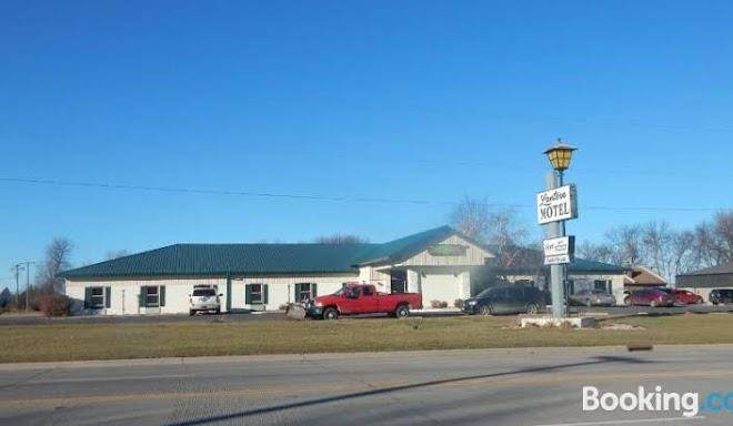 Lantern motel