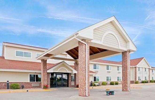 Americinn By Wyndham Madison Sd Image