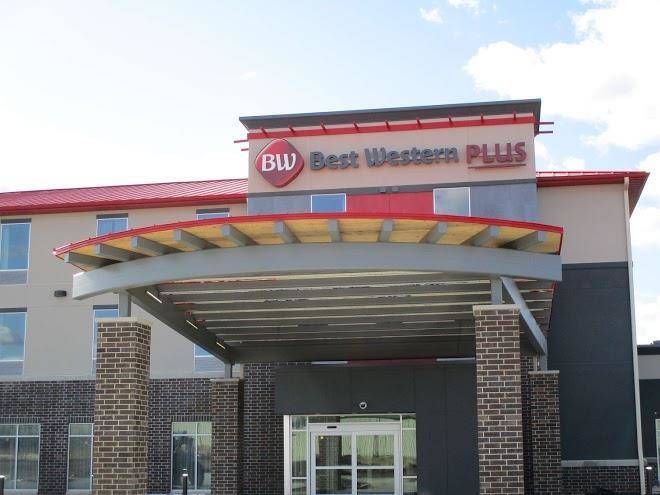 Best western plus lakeview hotel