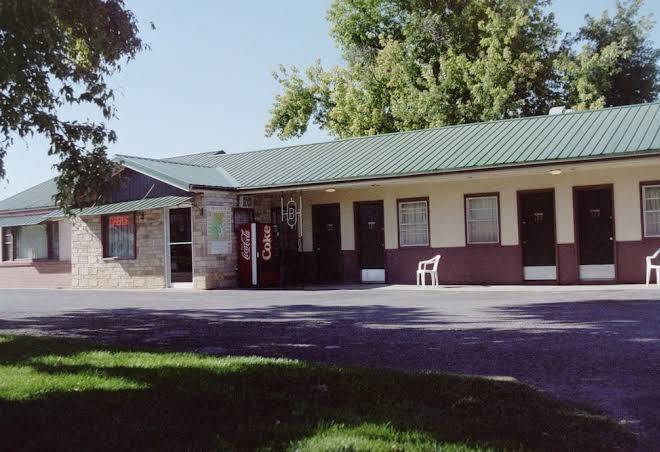 Bell's motor lodge motel