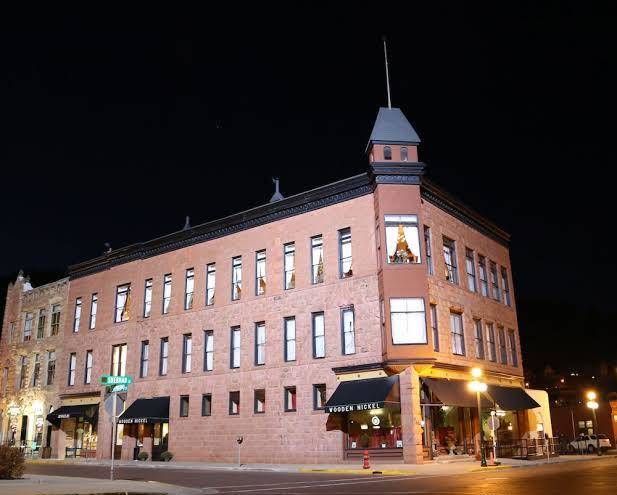 Martin mason hotel