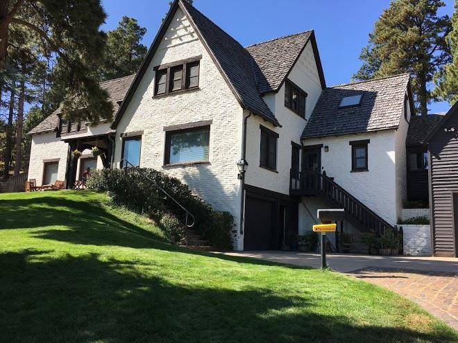 Sujak on sunnyhill bed and breakfast