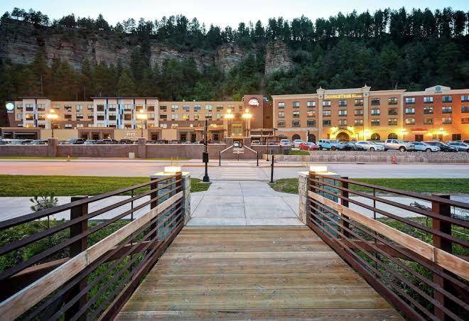 Tru by hilton deadwood