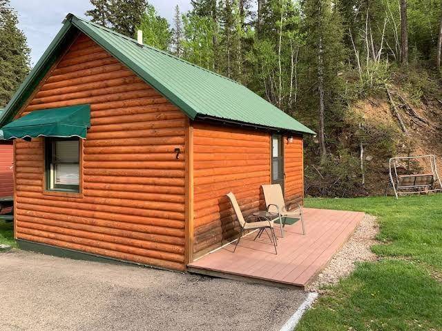 Whitetail creek resort
