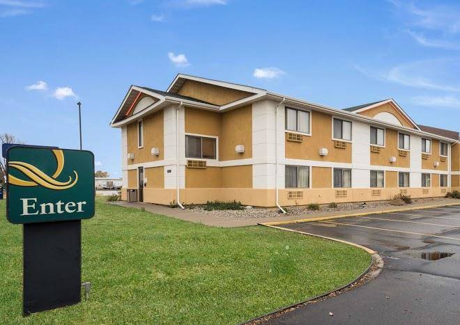 Quality Inn & Suites South Sioux Falls Image