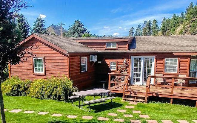 Creekside country resort