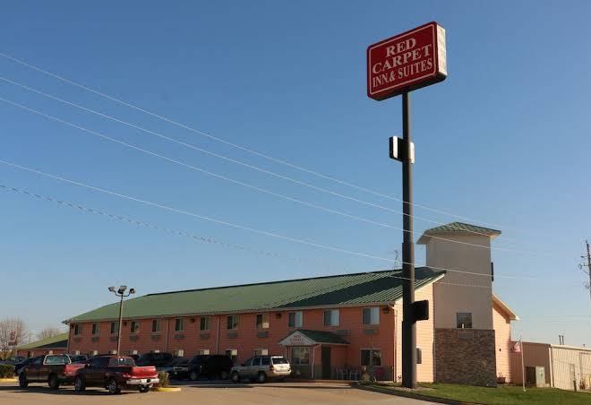 Red Carpet Inn & Suites North Sioux City Sd Image