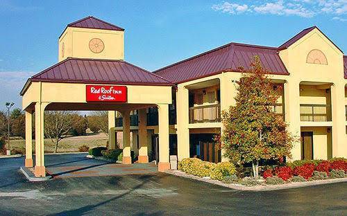 Red roof inn & suites clinton