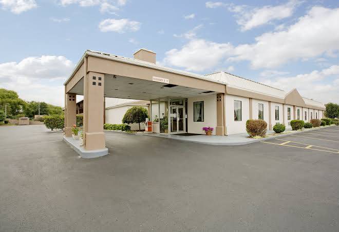 Shelbyville Inn Image