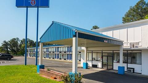 Motel 6 Cleveland Tn Image