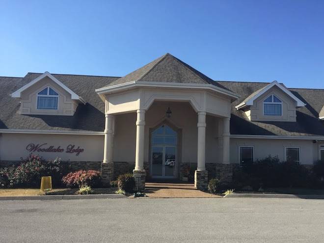 Woodlake lodge golf and country club