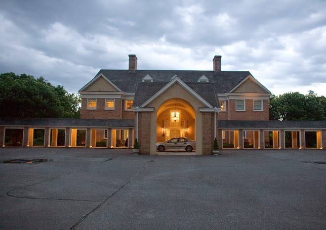 Christopher place resort