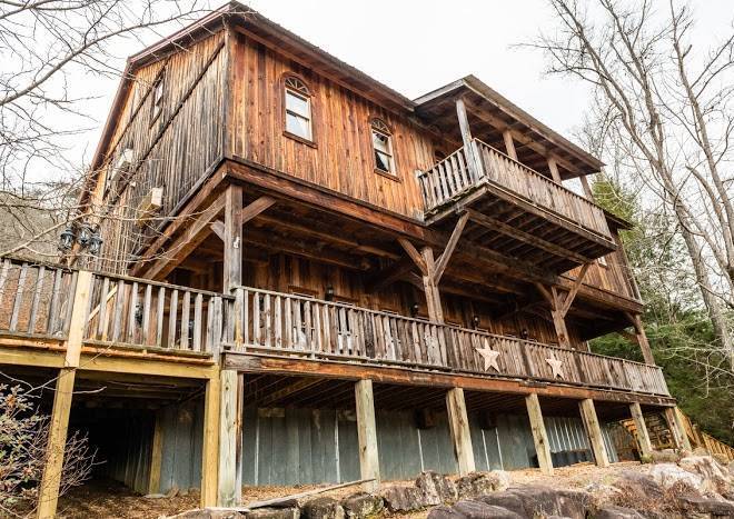 French broad outpost dude ranch