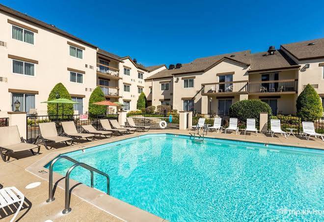 Club hotel nashville inn & suites