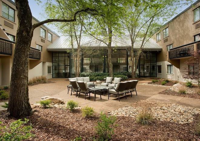 Holiday inn express nashville airport