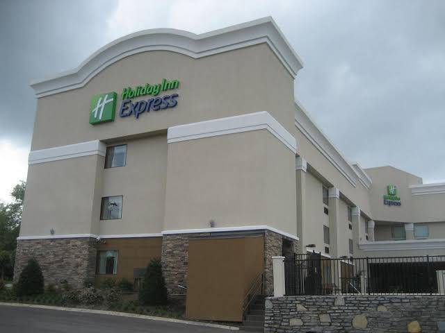 Holiday inn express nashville w i40 whitebridge rd