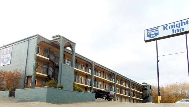 Knights Inn Antioch Image