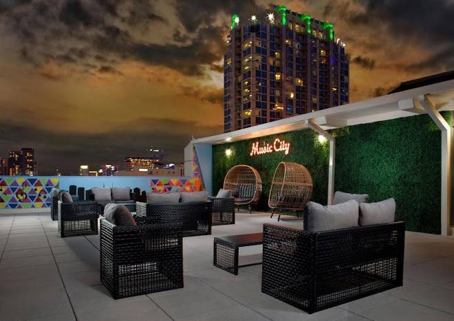 Aloft nashville west end