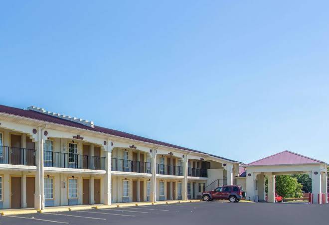 Super 8 by wyndham antioch nashville south east
