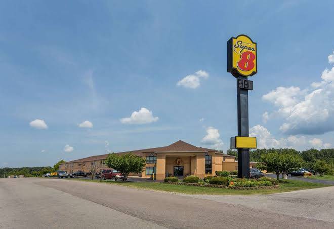 Super 8 by wyndham dickson