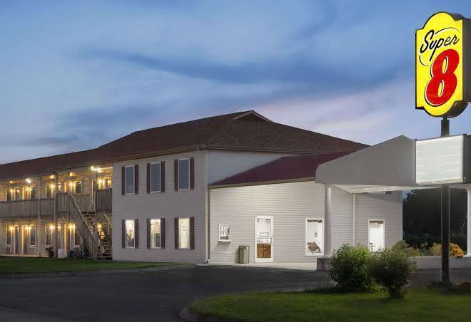 Super 8 by wyndham whiteville