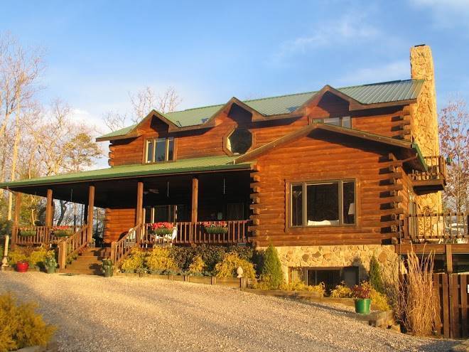 Iron mountain inn b&b