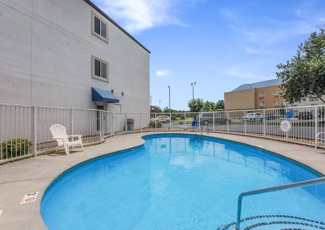 Americas best value inn knoxville east
