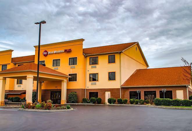 Best western plus strawberry inn & suites
