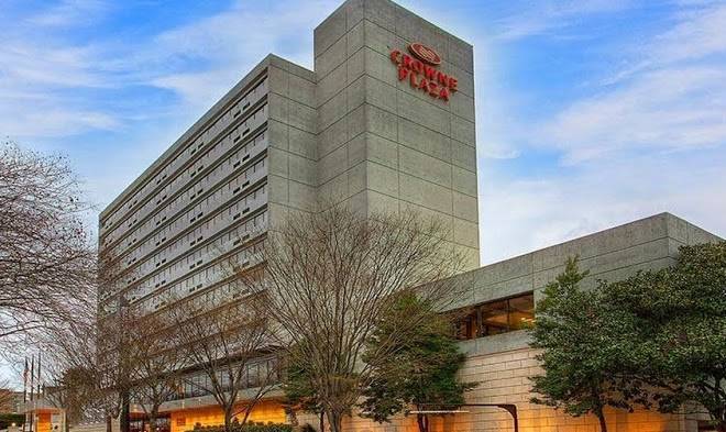 Crowne plaza knoxville downtown university