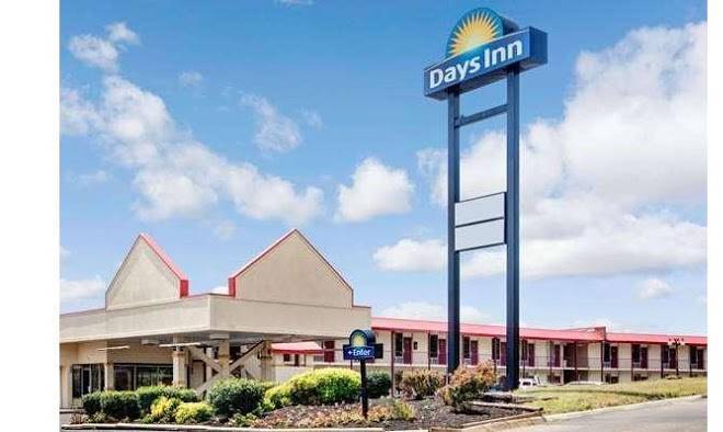 Days inn by wyndham knoxville west