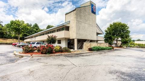 Motel 6 knoxville tn north