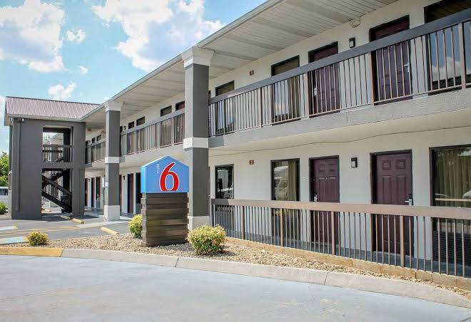 Motel 6 knoxville tn east