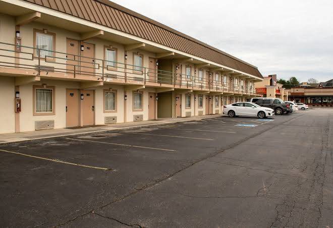 King's Inn Motel Image